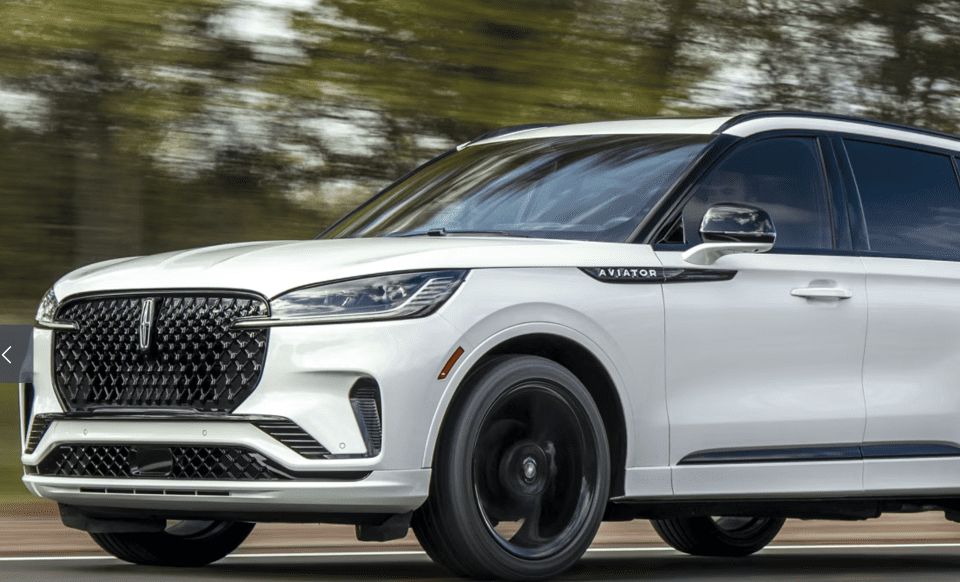 2025 Lincoln Aviator Reserve II — Miami Luxury, Reimagined
