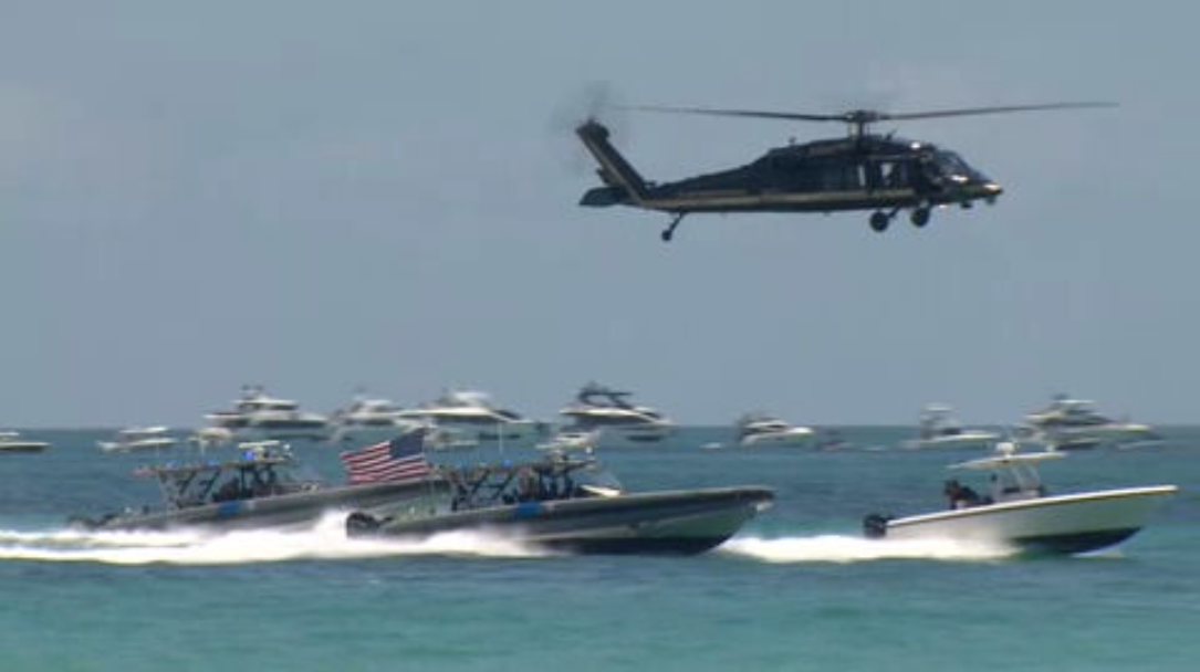 Hyundai Air & Sea Show delights and stuns holiday weekend crowds on Ocean Drive